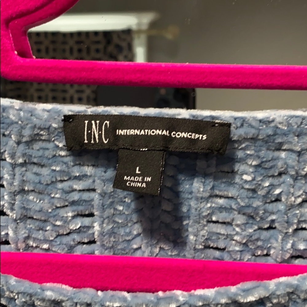 Sweater - Picture 2 of 2